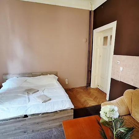 Key Vitosha Hostel *